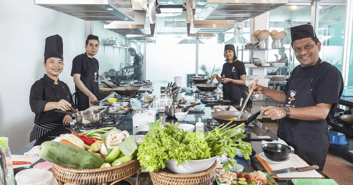 Chef Noi Cooking School